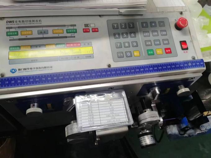 Máquina del corte y de desmontaje del alambre de Digitaces