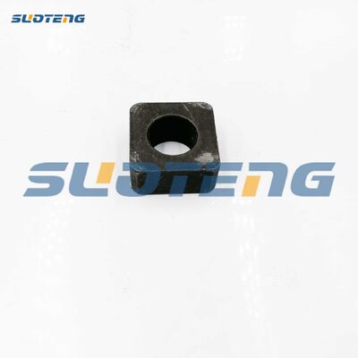 1662287 Espaciador de perno para guía de oruga para motor D6R