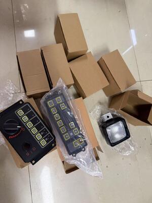 R210LC-7 Panel de CA Interruptor del acelerador Lámpara de trabajo