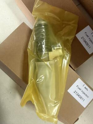 VOE21340611 21340611 Fuel Injector for D13 FM400 EC380D EC480D
